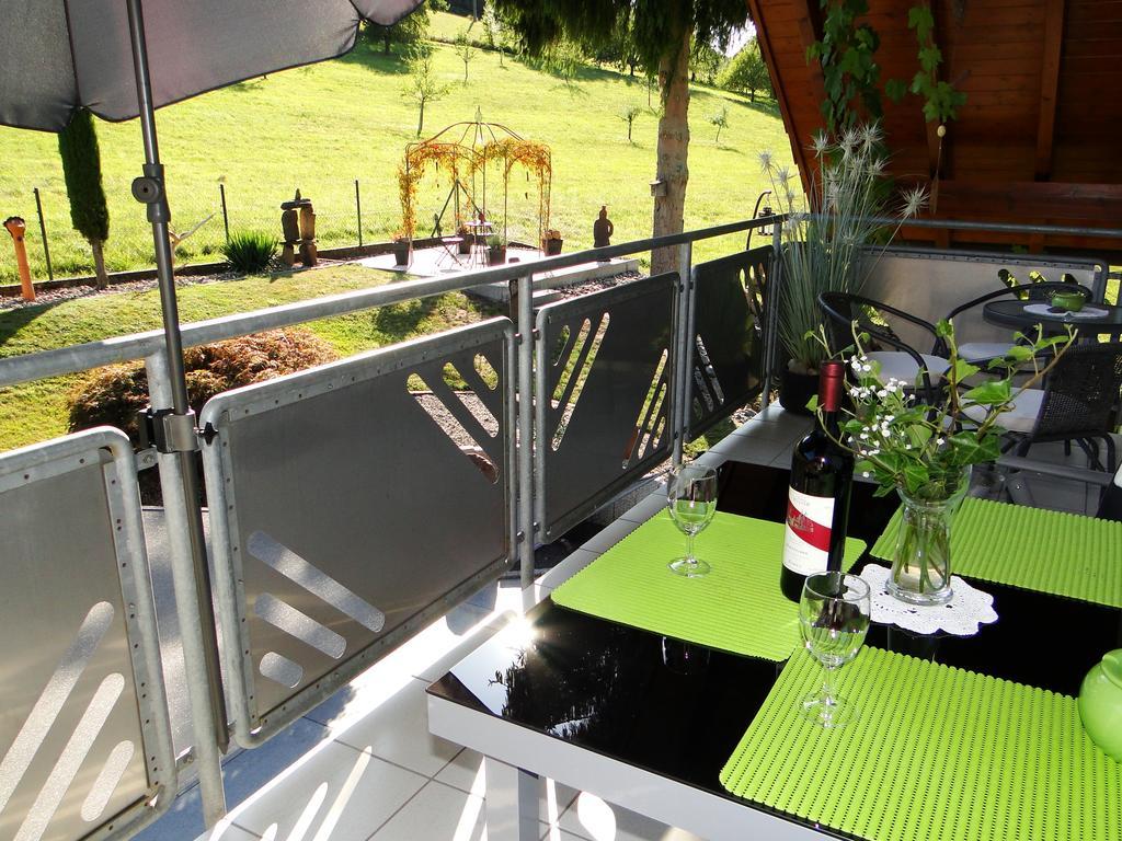 Ferienwohnung Hotte´s Hütte Ettenheim Zimmer foto