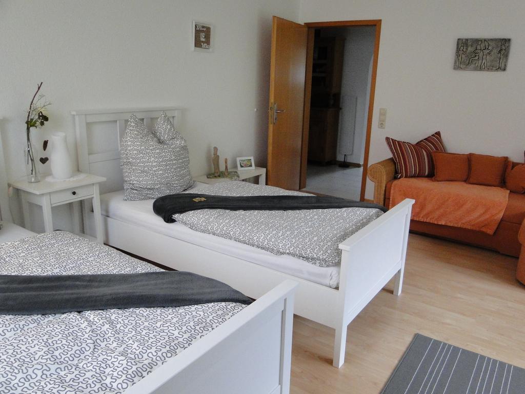 Ferienwohnung Hotte´s Hütte Ettenheim Zimmer foto