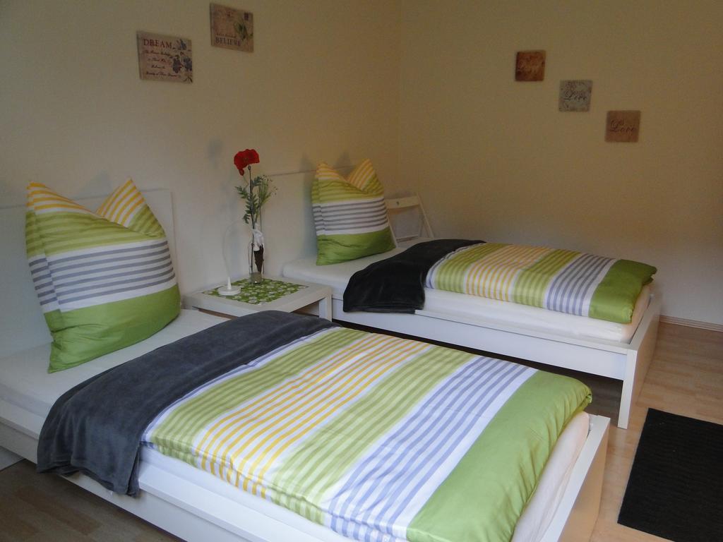 Ferienwohnung Hotte´s Hütte Ettenheim Zimmer foto